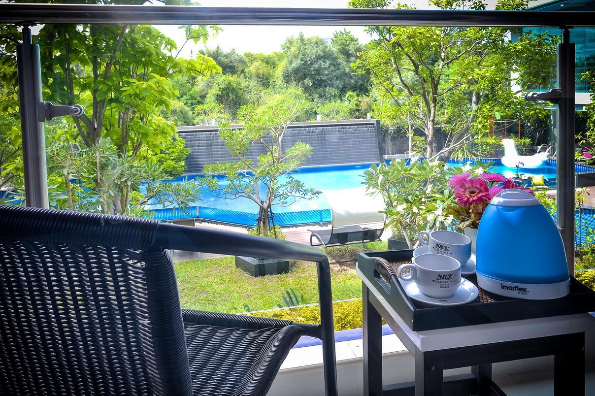 Nice Residence Hotel Huahin - Sha Extra Plus Extérieur photo